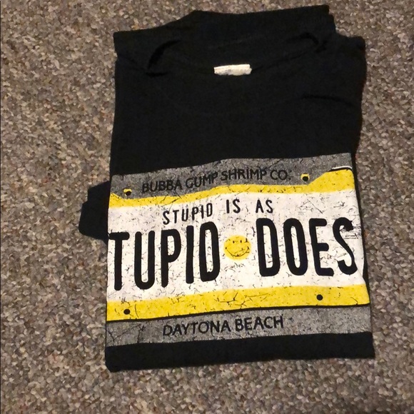 Used t short sizeS - Picture 2 of 11